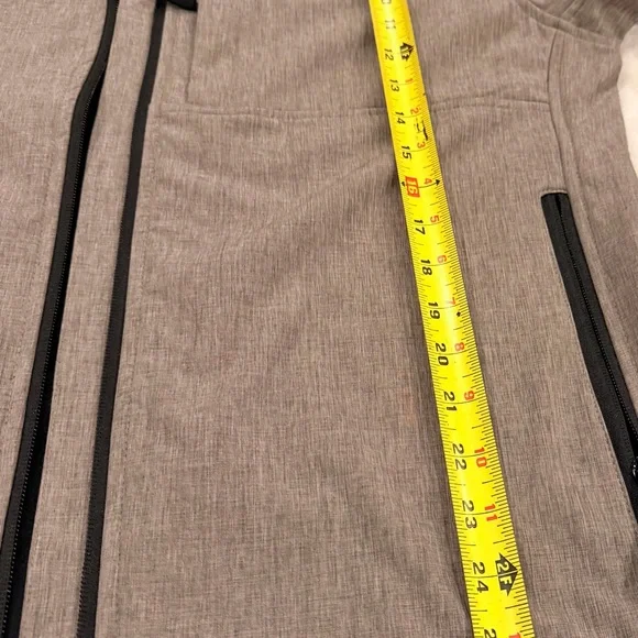 Women’s Cowgirl Legend lightweight Gray Zip-Up Jacket with Black Accents - Picture 7 of 12